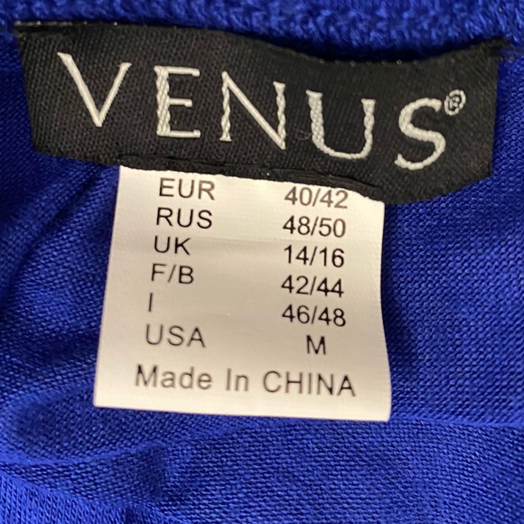 NWOT VENUS SIZE MEDIUM HALTER TOP IN BLUE WITH A KNOT AT BUST - Picture 8 of 10